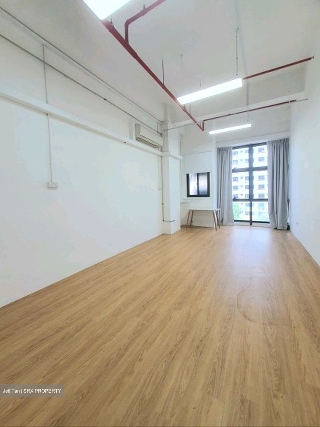 A'posh Bizhub (D27), Factory #562610401